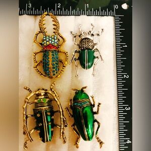 Lot of 4 Vintage Green Enamel Beetle Brooches Gold Tone Rhinestone Bug